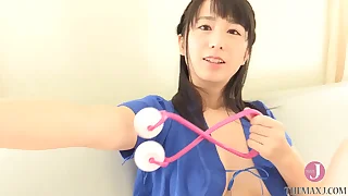 セミヌード美女が画面越しに甘い目で全世界の男を誘惑する &lbrack;buna-001&rsqb;